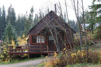 קלונה Beaver Lake Mountain Resort מראה חיצוני תמונה